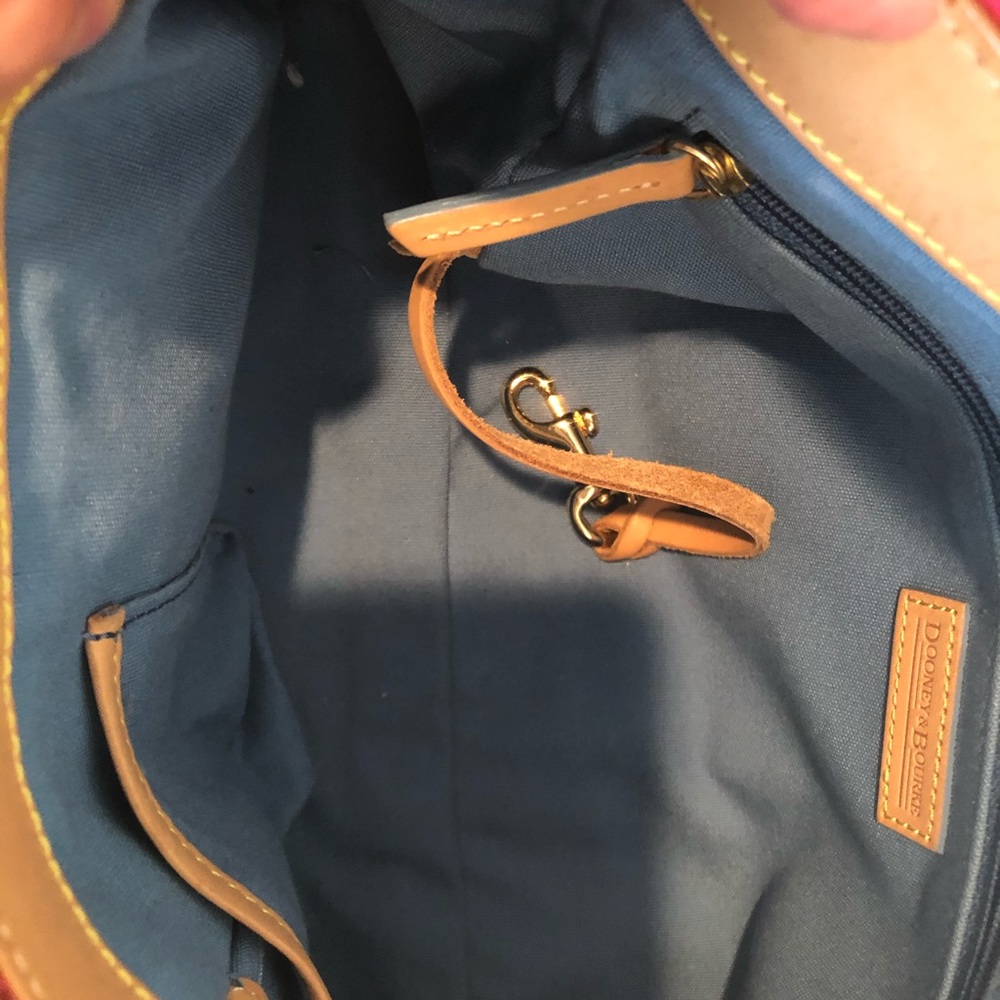 Dooney & Bourke Raspberry Multi Handbag 💗💖 - Picture 6 of 11